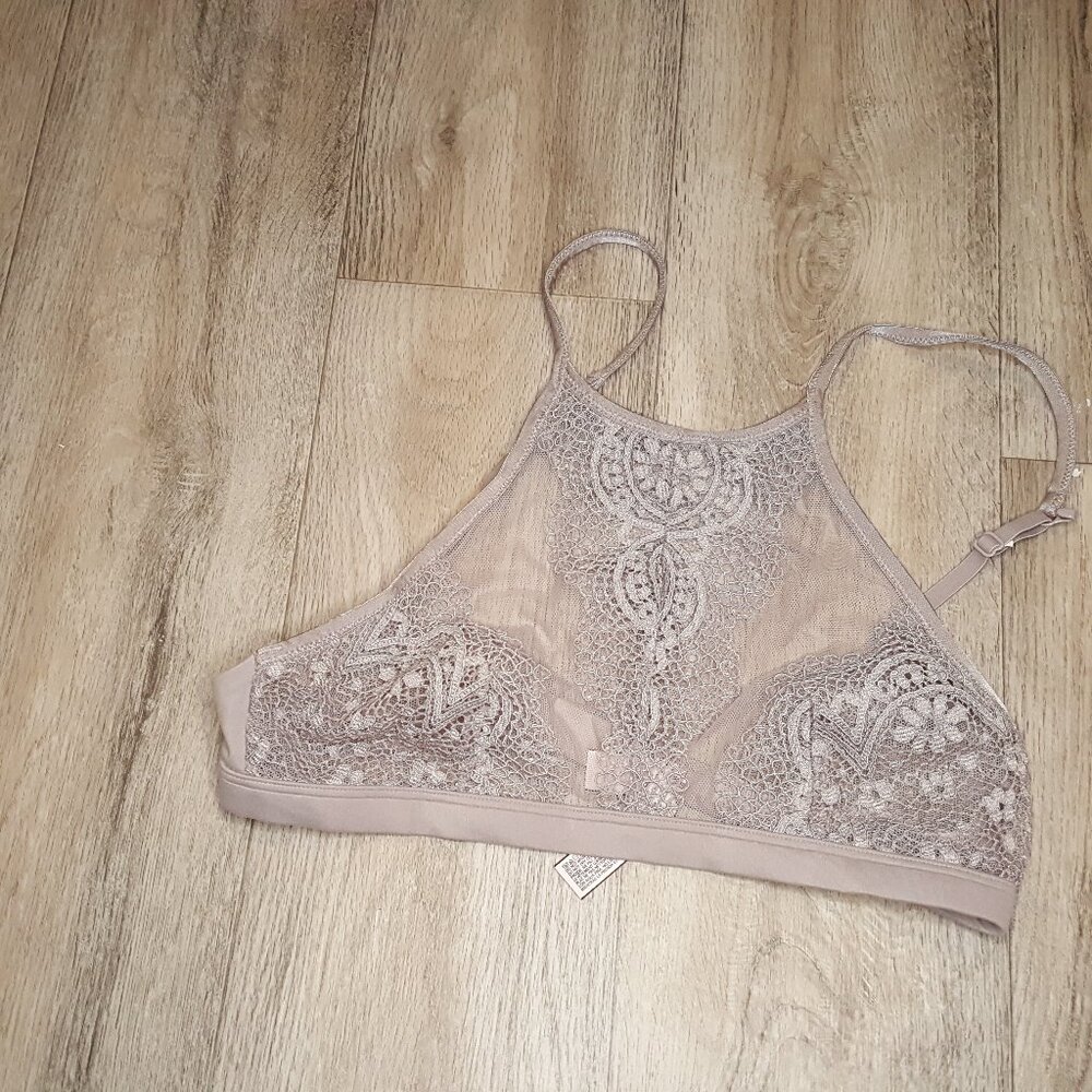 Grey Lace Wireless Bra